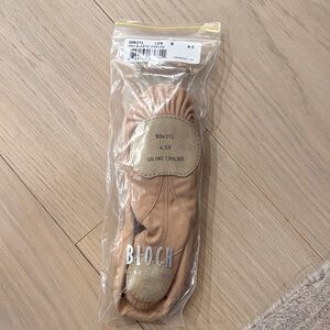 Bloch Pro Elastic Canvas Ballet Slippers Sand/Nude 4.5B